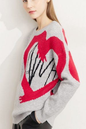 Women Sweaters Autumn O-Neck Heart-Shaped Knitted
